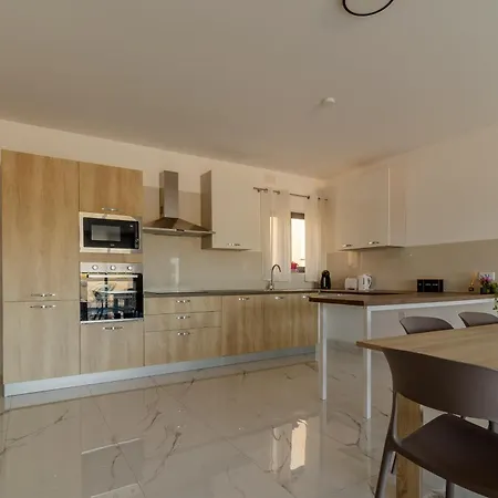 Penthouse With 3 Bedroom