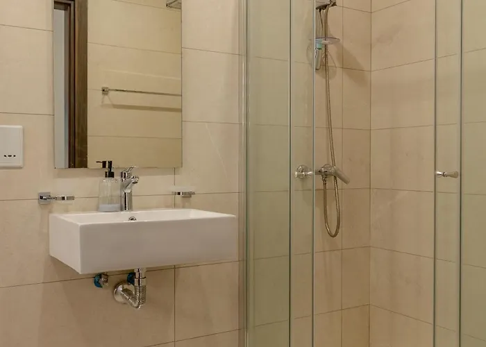 Penthouse 6 With 3 Bedroom Luqa