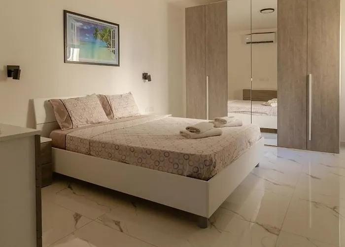 Penthouse 6 With 3 Bedroom * Luqa