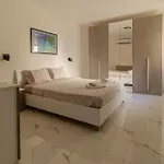 Penthouse 6 With 3 Bedroom * Luqa