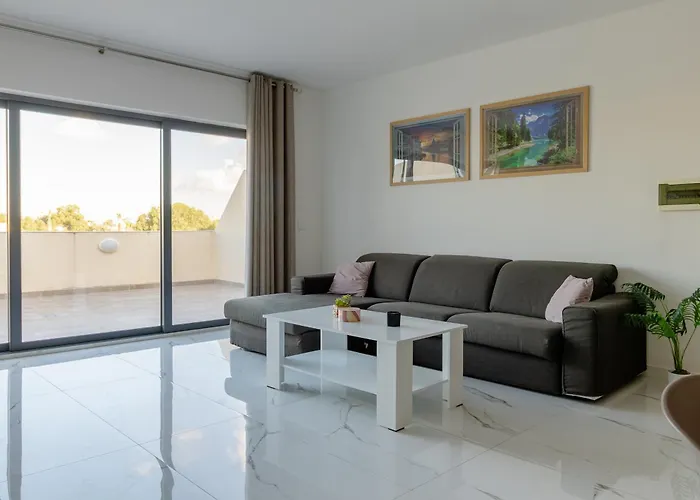 Apartment Penthouse 6 With 3 Bedroom *